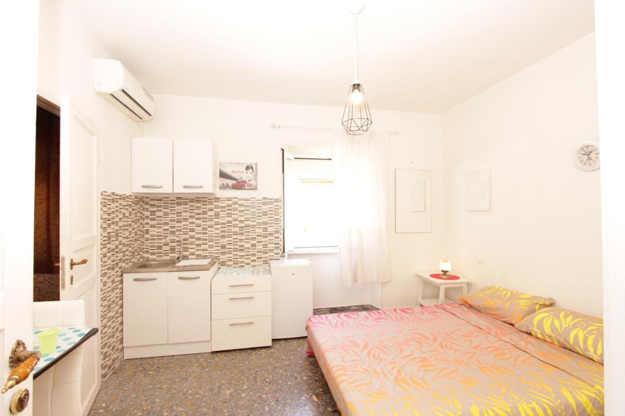 Pacinotti Studio Séjour chez l'habitant Rome